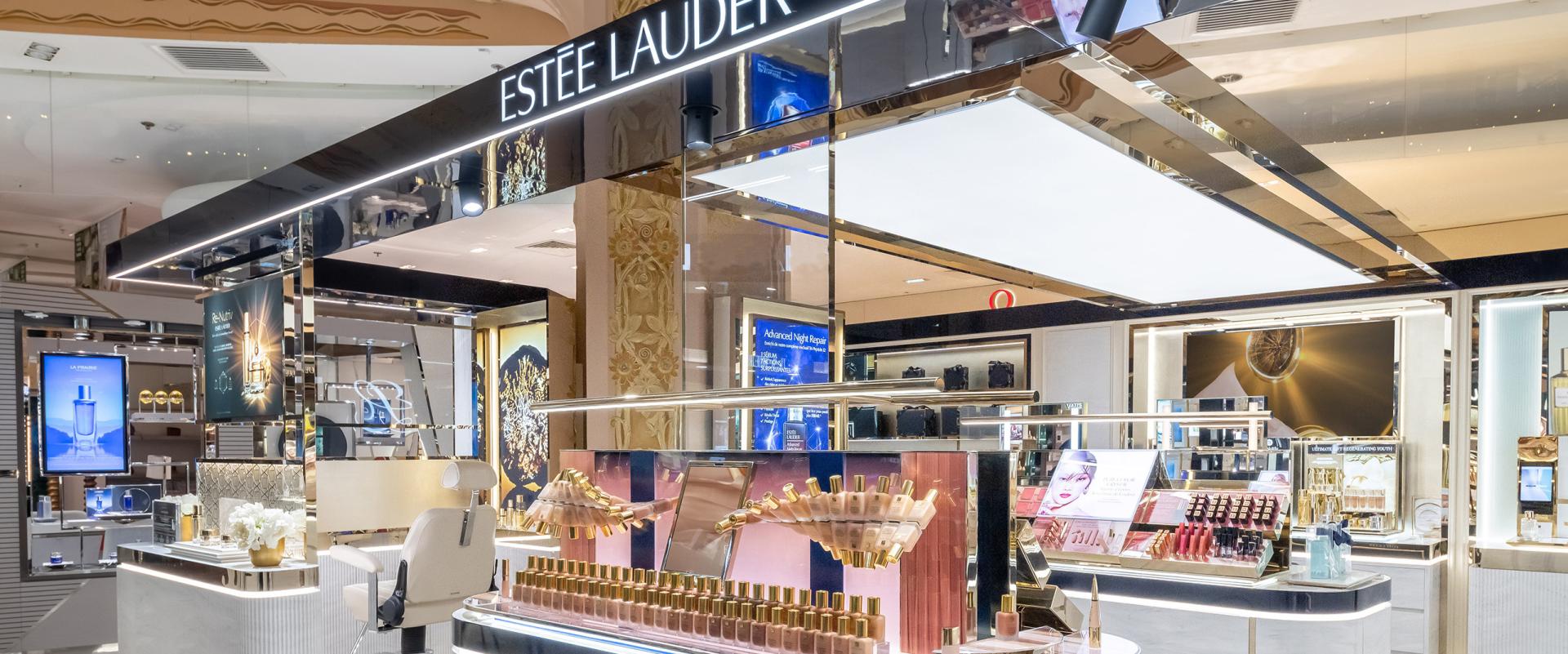 Estée Lauder Companies przeprowadza dużą restrukturyzację, by poprawić wyniki finansowe